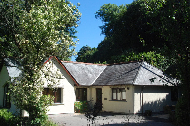 Exterior shot of Cherry Cottage at Bosinver in Cornwall