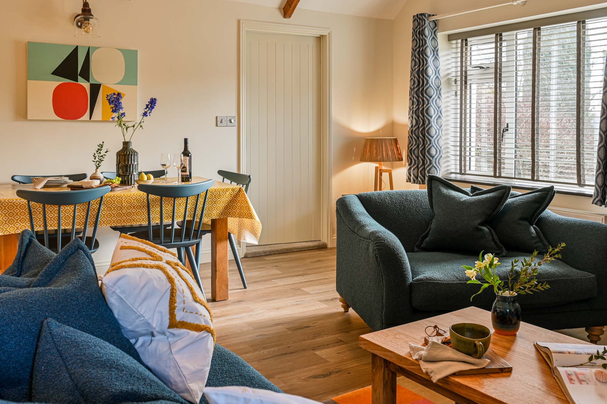 Pemtree living and dining area