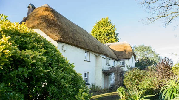 FARMHOUSE EXTERIOR
