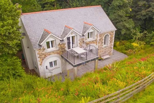 Front shot of Higher Hill cottage at Bosinver