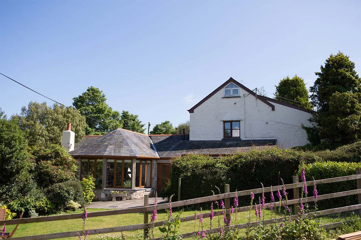 Front shot of Trerose cottage at Bosinver