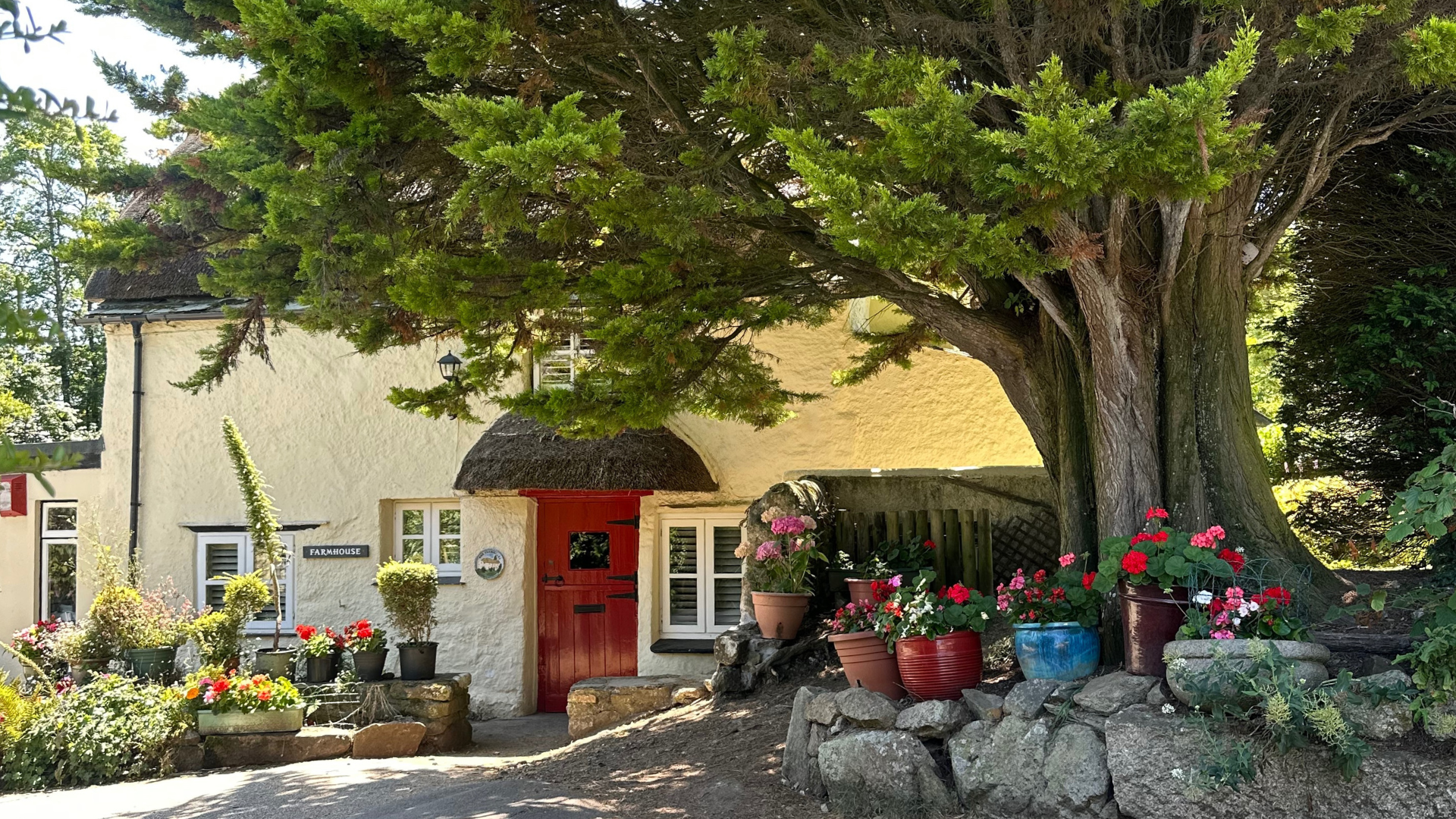 Farmhouse photo 1